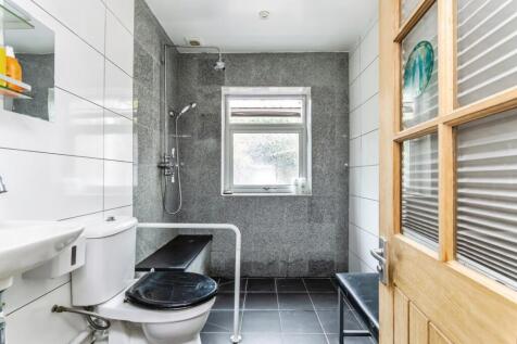 Downstairs Wet Room