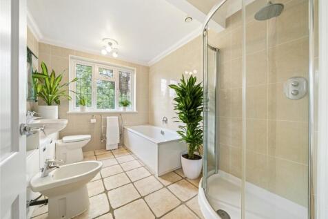 Bath/Shower Room