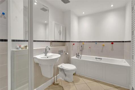 Bath/Shower Room