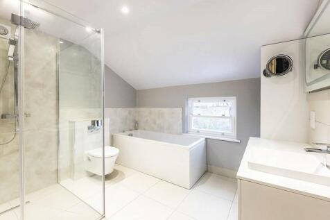 Bath/Shower Room