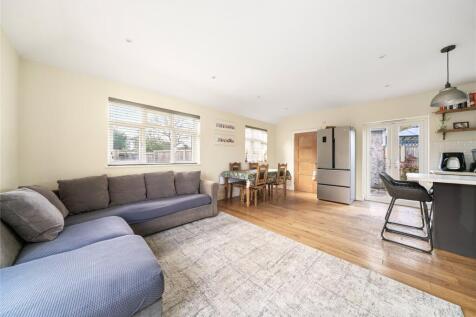 Family/Dining Room