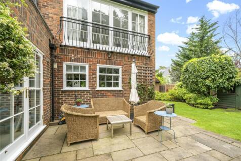 Rear Patio Area