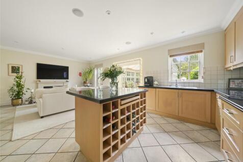 Kitchen/Reception
