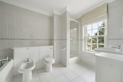 Family Bathrom