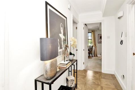 Entrance/ Hall