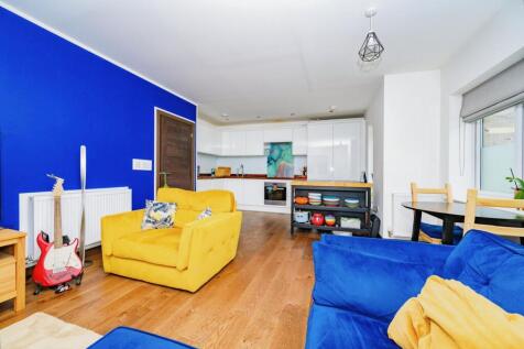 Lounge/Kitchen