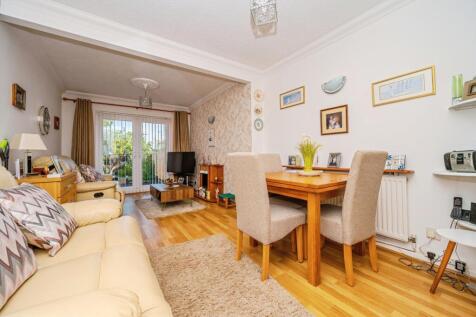 Lounge/Dining Area