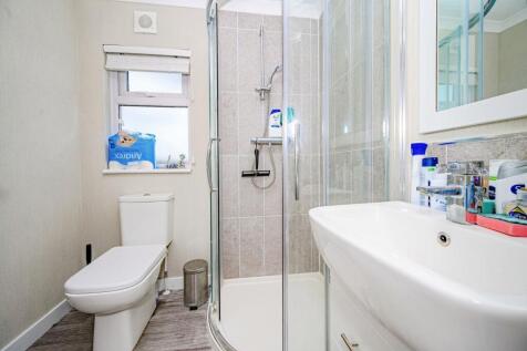 Bedroom One En-Suite