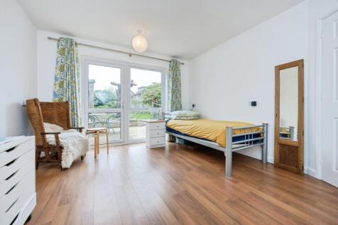 Bedroom/Annexe