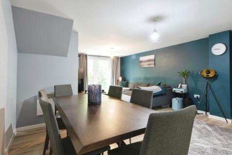 Diner/Lounge