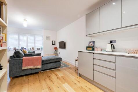 Kitchen/Lounge