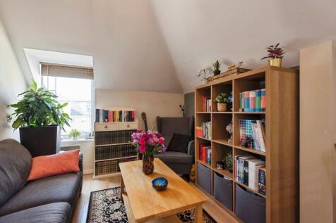Kitchen/Lounge
