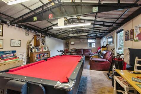 Games Room/Outbuild