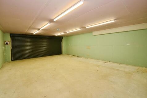 Triple Garage