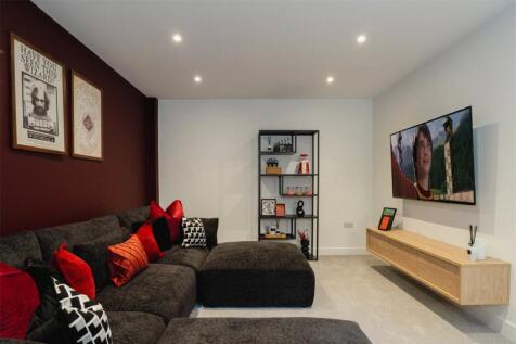 Cinema / Bed 5 Gf