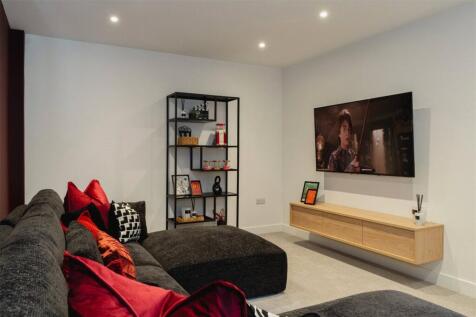 Cinema / Bed 5 Gf