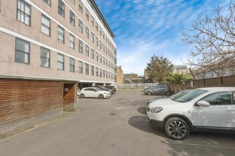 Parking/ Rear