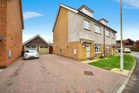 Driveway/ Garage