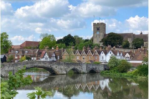 Aylesford Village
