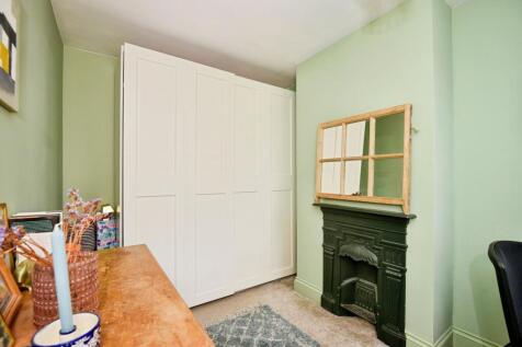 Bedroom 3 Feature