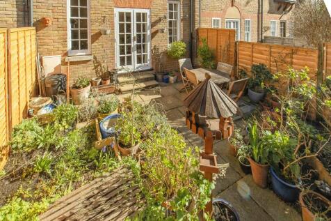 Courtyard Garden