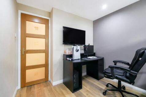 Bedroom/Study