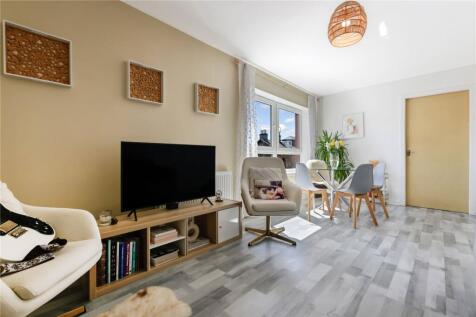 Lounge To Dining