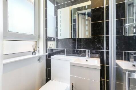 Bedroom 1 En-Suite