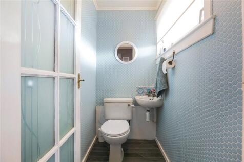 Wc/Cloaks Room