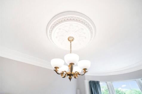 Lounge Ceiling Rose