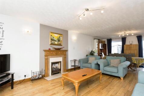 Sitting/Dining Room