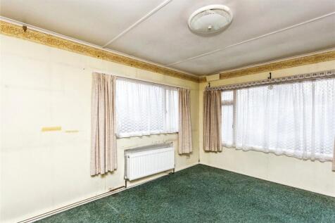 Sitting/Dining Room
