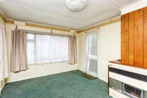 Sitting/Dining Room
