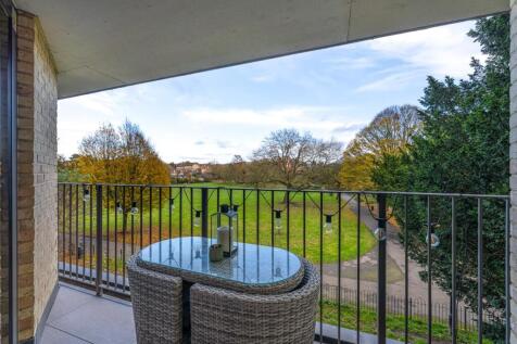 Balcony views of park