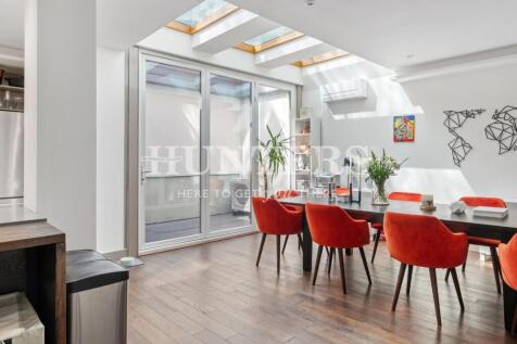 Dining Area to outdoor space