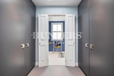 Loft Bedroom Wardrobe