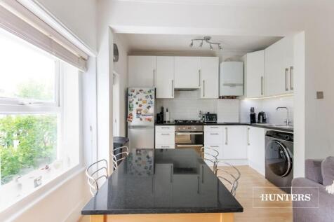 Dining to Kitchen