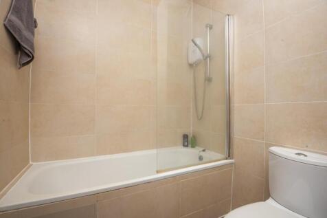 Bathroom One En Suite