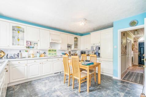 Kitchen/Breakfast Ro