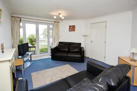 Lounge Room (3)