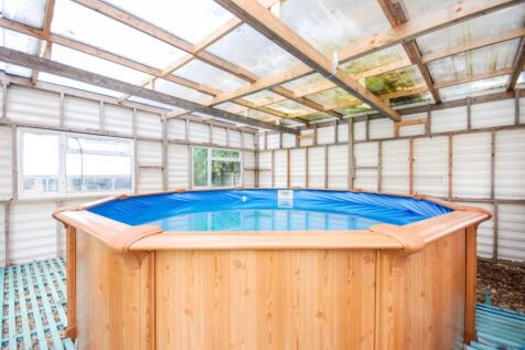 Raised Swimming Pool