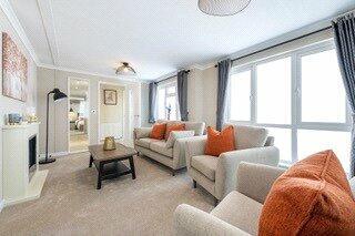 Lounge/Diner Area
