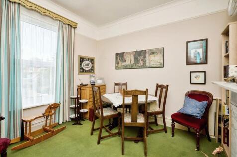 3rd Bedroom/Dining
