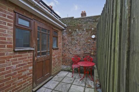 Courtyard Garden