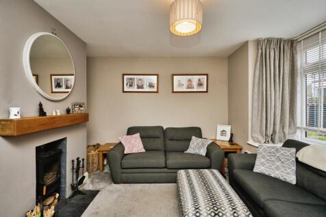 Front Lounge