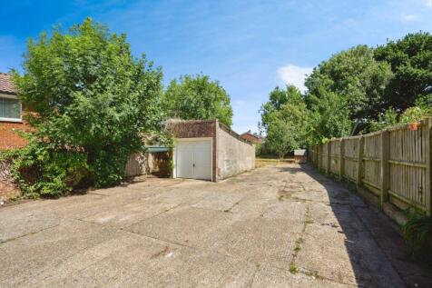 Garage &amp; Driveway
