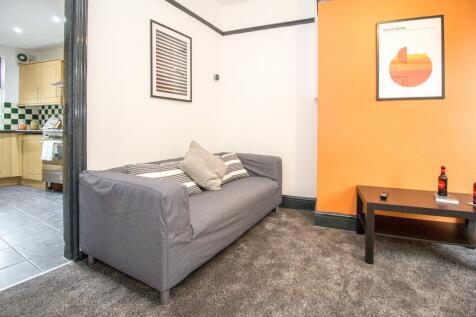 Lounge/Kitchen