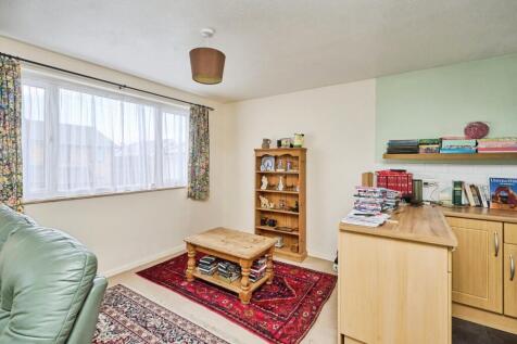 Top Flat Dining Area