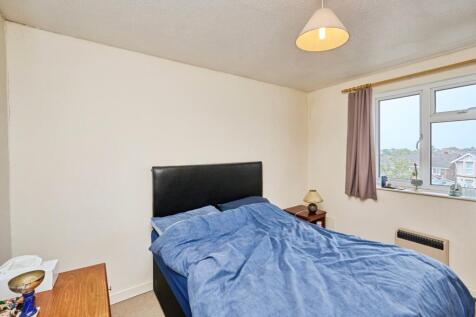Top Flat Bedroom 1