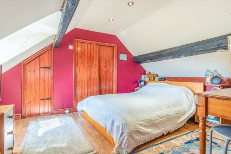 Bedroom eight
